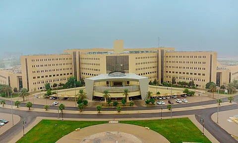 "المدينة الطبية" بجامعة القصيم تعلن حاجتها إلى شغل عدد من الوظائف