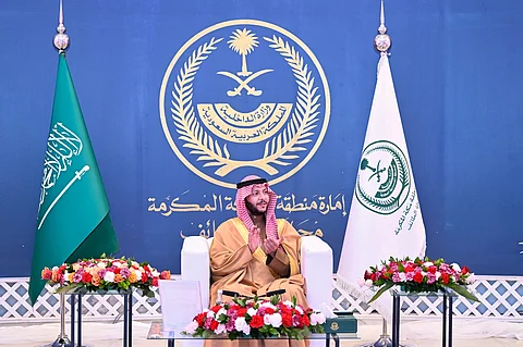 محافظ الطائف يدشّن حملة "جسر الأمل" لرعاية السجناء والمفرج عنهم وأسرهم