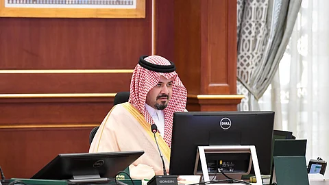 أمير المدينة المنورة يدشن 4 مشاريع للطرق بإجمالي أطوال 127 كم وبتكلفة 114 مليون ريال