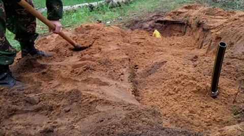 العلاج بالموت في كوريا الجنوبية.. ينامون في قبر 10 دقائق ليعودوا إلى الحياة دون اكتئاب