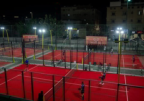 ضمن الموسم الرمضاني.. انطلاق بطولة «بادل القادسية» بـ75 فريقًا و150 لاعبًا ولاعبة