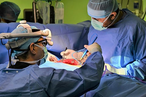 8 عمليات قسطرة وقلب مفتوح بمركز أمراض القلب بالمدينة المنورة للمعتمرين