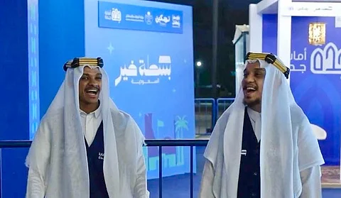 يطلقها شباب للترحيب بالقادمين.. أهازيج شعبية في "بسطة خير السعودية" في الليالي الرمضانية