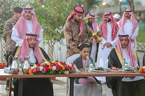 شاهد .. "ابن نهار" يشارك في الإفطار الجماعي لمنسوبي الأمانة والأيتام وذوي الإعاقة