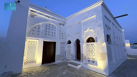 مشروع الأمير محمد بن سلمان لتطوير المساجد التاريخية يجدد مسجد النجدي في فرسان ويستعيد جمالياته المعمارية