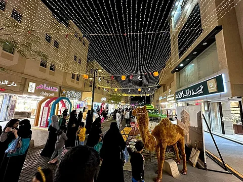 التسوق المبكر للعيد.. بين التوفير وتجنب الزحام والسوق الإلكتروني حل سريع