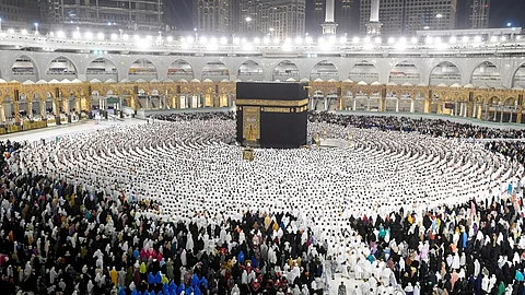 أئمة الحرم المكي في ليلة 23 رمضان.. "التركي" في التسليمات الأولى و"الدوسري" لـ"الأخيرة"