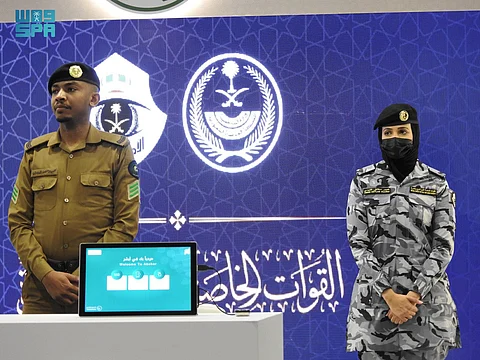 الداخلية تقيم المعرض المتنقل للتعريف بالخدمات المقدمة لضيوف الرحمن بجدة