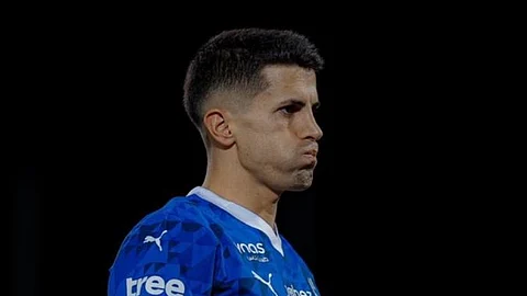 موقف "كانسيلو" لاعب الهلال المصاب من مواجهة النصر في "ديربي الرياض"
