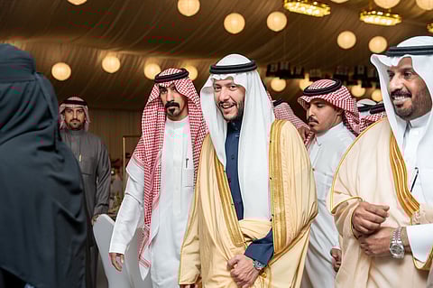 بالصور.. محافظ الطائف يُشرِّف حفل إفطار غرفة الطائف لقطاع الأعمال