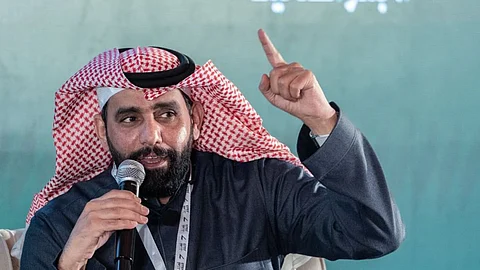 رئيس مجلس إدارة عنان العقارية بندر الضحيك