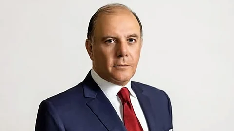 مجلس الوزراء اللبناني يعين كريم سعيد حاكماً للمصرف المركزي