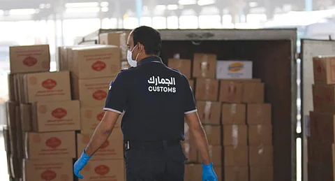 تسجيل 1320 حالة ضبط في المنافذ الجمركية البرية والبحرية والجوية