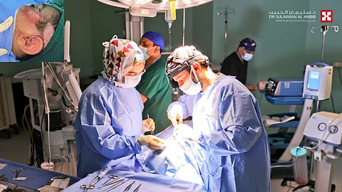 مستشفى الدكتور سليمان الحبيب بالفيحاء في جدة يعيد زراعة أذن مبتورة بنسبة تزيد عن "50"%