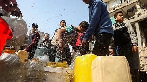 "أزمة عطش كبيرة تضرب غزة بعد توقف خط "ميكروت" المغذي لـ70% من احتياجات المياه"