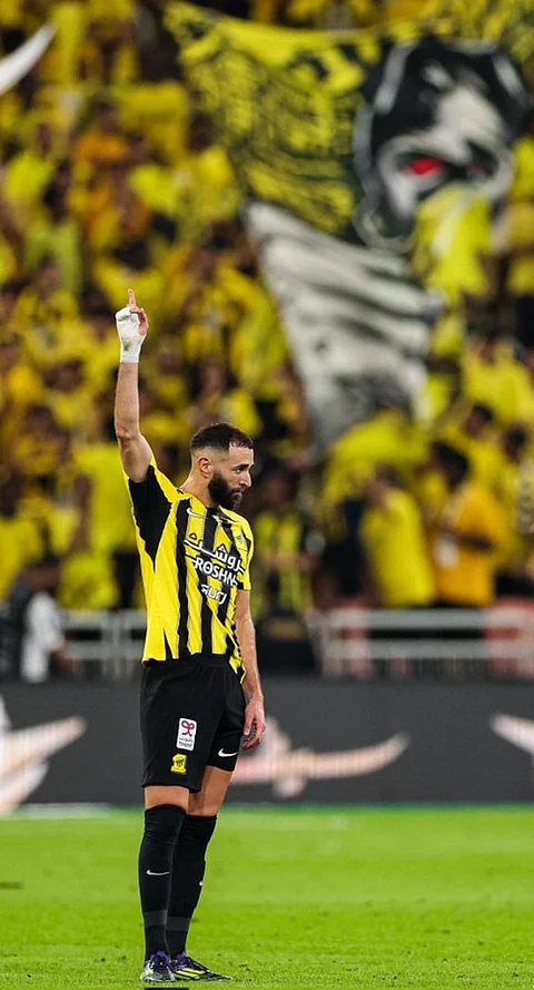 ماذا قالت الصحف العالمية عن تعادل الاتحاد أمام الأهلي في الديربي؟