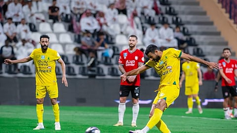 دوري روشن للمحترفين: بهدف قاتل.. الخليج يطيح بالرائد ويُعمِّق جراحه