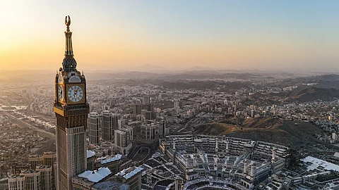 تغريدة أمين العاصمة المقدسة تُشعل منصة X.. مطالبات سكان مكة تنهال بالمقترحات والملاحظات