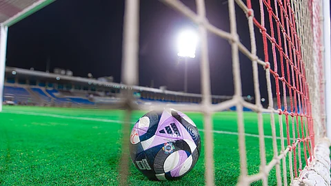 النصر يتطلع لتقليص الفارق مع المتصدر أمام الرياض.. والقادسية يأمل العودة لرباعي المقدمة