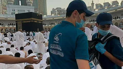 "وقف الملك عبدالله بن عبدالعزيز لوالديه" يقدم 348 ألف وجبة بالحرم المكي خلال رمضان