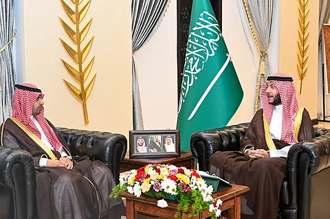 "سعود بن نهار" يستعرض خطط تلفزيون الطائف لإبراز مكانة المحافظة