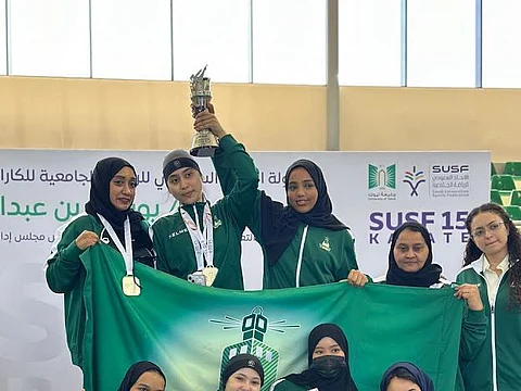 جامعة الملك عبدالعزيز في المركز الثاني .. طالبات جامعة الملك سعود يُتوجن بكاراتيه الجامعات