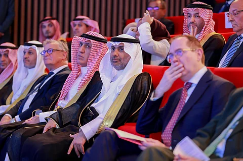 على هامش زيارته لفرنسا.. وزير الصحة يشارك في اجتماعات ثنائية رفيعة المستوى في باريس