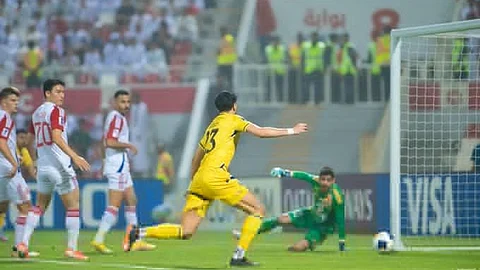 جانب من لقاء التعاون والشارقة الإماراتي