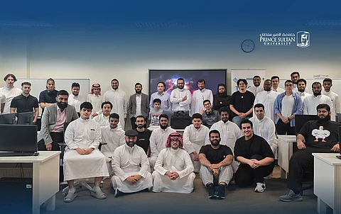 فريقا جامعة الأمير سلطان يحصدان المركزين الأول والثالث في مسابقة البرمجة لعام 2025