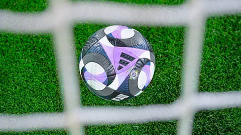 بشعار "لا للتعثر ".. الهلال يسعى لعبور الخليج.. والاتحاد لتجاوز الفتح