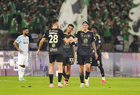 الأهلي يضرب الفيحاء بخماسية ويقفز للمركز الرابع