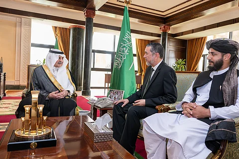 أمير تبوك يبحث مع القنصل العام لأفغانستان الموضوعات ذات الاهتمام المشترك