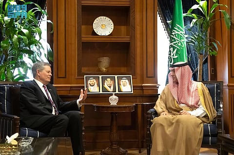 الجبير يستقبل عضو لجنة العلاقات الخارجية بمجلس الشيوخ الأمريكي