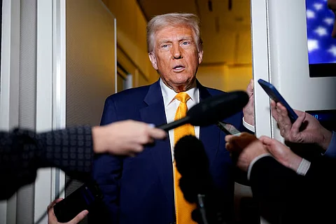 "تراجع تأييده إلى 37 %".. تآكل حاد في ثقة الأمريكيين باقتصاد "ترامب" وسط مخاوف متزايدة