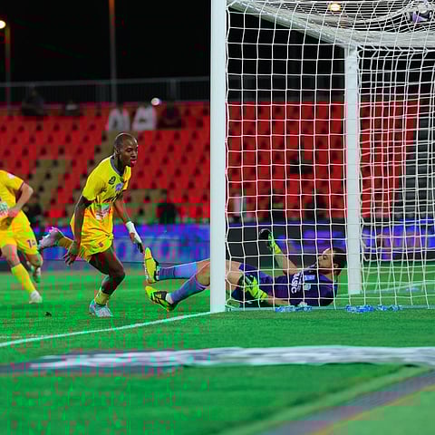 دوري روشن للمحترفين: التعادل الإيجابي يحسم مواجهة العروبة مع الفيحاء