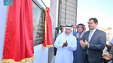 "الربيعة" يدشّن محطة توليد أكسجين لدعم قدرات مستشفى جامعي في تونس