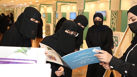 "معرض المواطنة الواعية" بـ"تعليم جازان" يعزز القيم الوطنية ويرسّخ ولاء الطلبة للقيادة الرشيدة