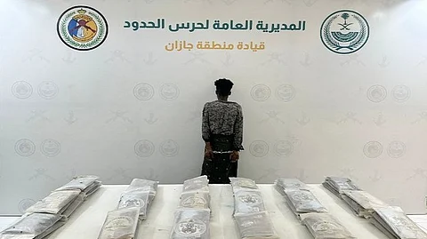 حرس الحدود بجازان يقبض على مخالف لنظام أمن الحدود لتهريبه (61) كيلوجراماً من مادة الحشيش المخدر