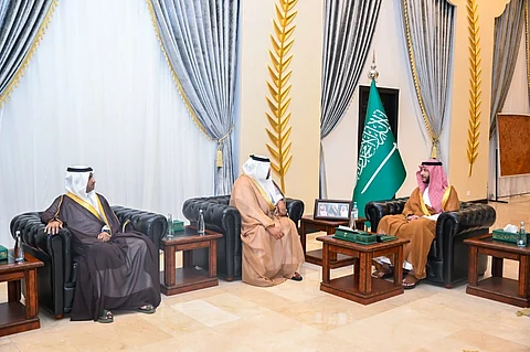 محافظ الطائف يطلع على تطوير العمل الإسعافي والنظام التشغيلي الجديد للهلال الأحمر