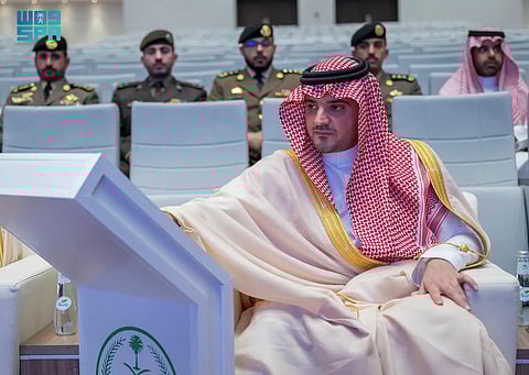 عبدالعزيز بن سعود يدشن عدداً من المشروعات التابعة لوزارة الداخلية بالقصيم