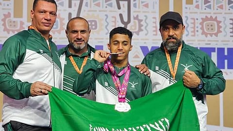 ميداليتان برونزيتان للربّاع السعودي العجيان في بطولة العالم للناشئين لرفع الأثقال