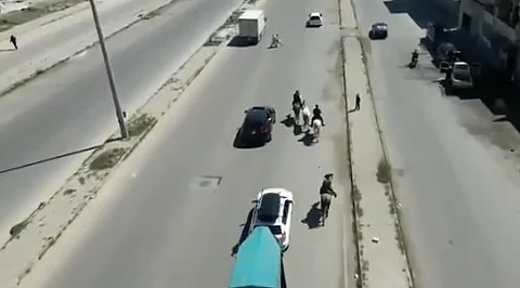 بالفيديو .. حلم يتحقق بعد 35 عامًا: رحلة حجاج من إسبانيا إلى مكة على ظهر الخيل