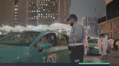 "النقل" تباشر أعمالها لموسم الحج 1446هـ في أكثر من 20 موقعًا على مداخل مكة والمدينة