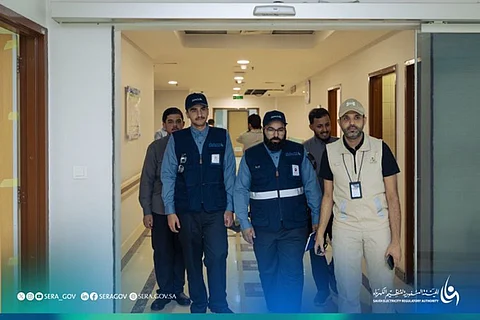 مكملان لبعضهما.. "هيئة الكهرباء" ووزارة الصحة في جولة تفقدية لضمان الجاهزية الكهربائية بمستشفى الطوارئ بمِنى