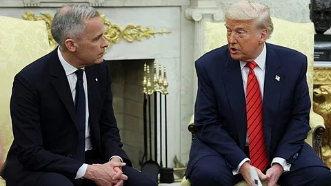 الرئيس الأمريكي دونالد ترامب ورئيس الوزراء الكندي مارك كارني