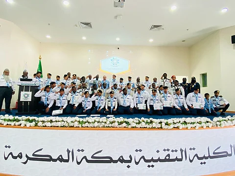 "تقنية مكة" تنظم معسكراً كشفياً إعدادياً لموسم الحج 1446هـ