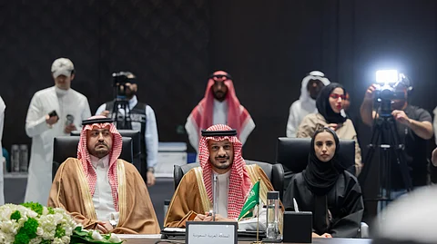 عبدالعزيز باعشن يشارك في اجتماع المكتب التنفيذي للجان الأولمبية الخليجية