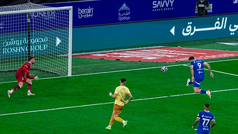 برباعية العروبة.. الهلال يحافظ على حظوظه بالمنافسة على لقب الدوري