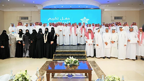 في أمسية عنوانها الوفاء.. "تجمع المدينة المنورة الصحي" يُكرّم متقاعديه في أجواء من الود والتقدير