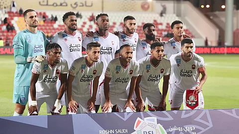 فريق الرائد